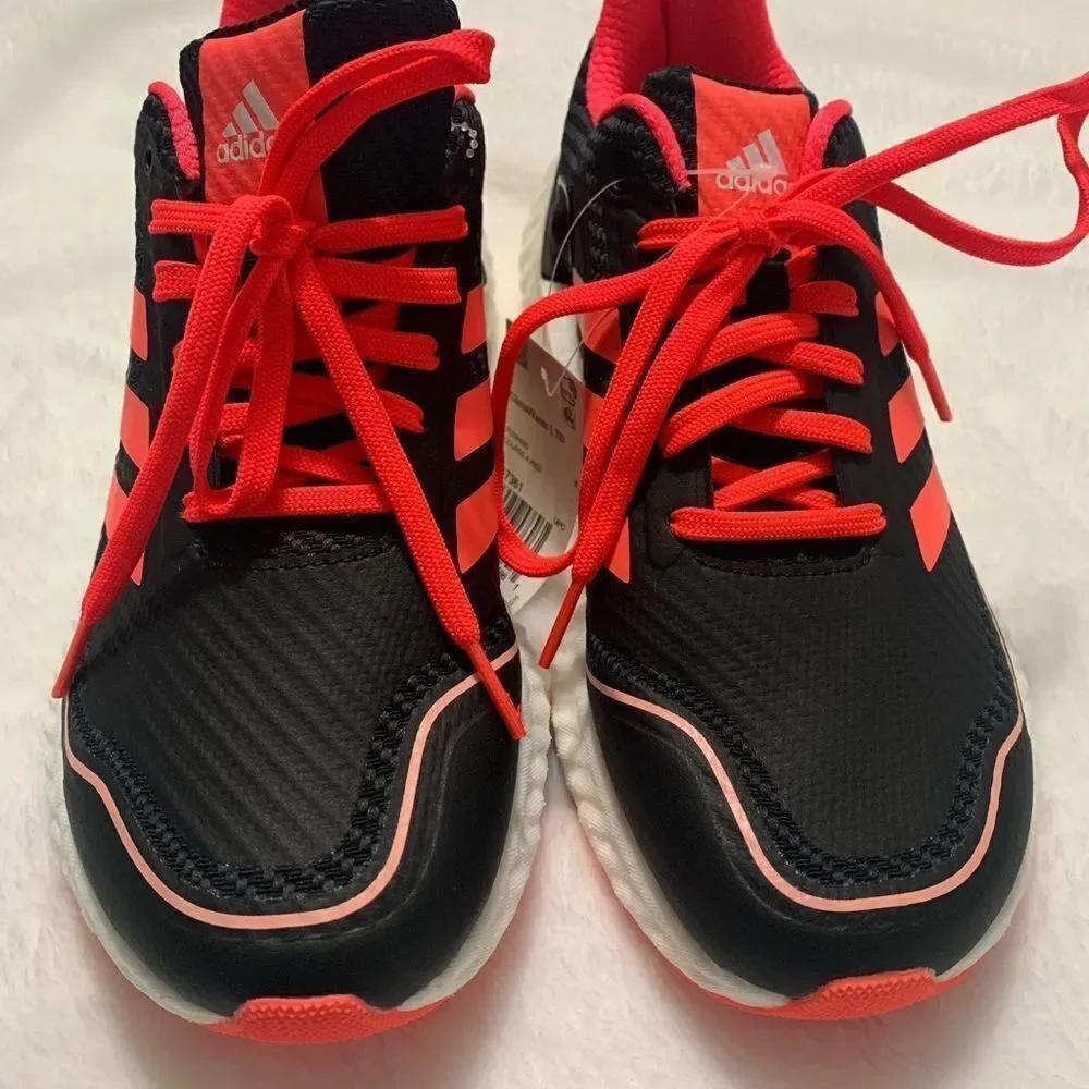 NEW ADIDAS CLIMAWARM LTD MENS SIZE 6.5/ WOMENS SIZE 7.5